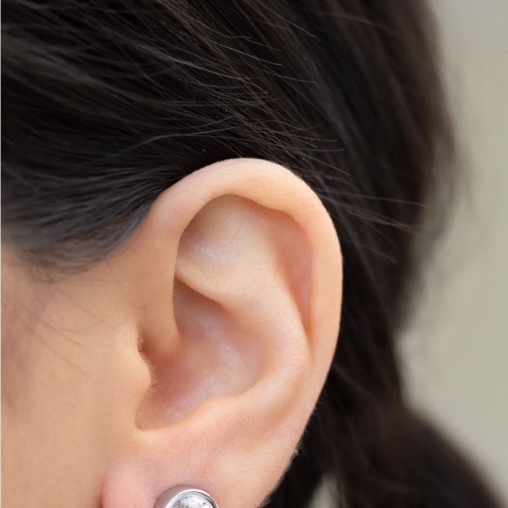 Touchstone Crystal Ice Earrings Box in Blue - Picture 7 of 8